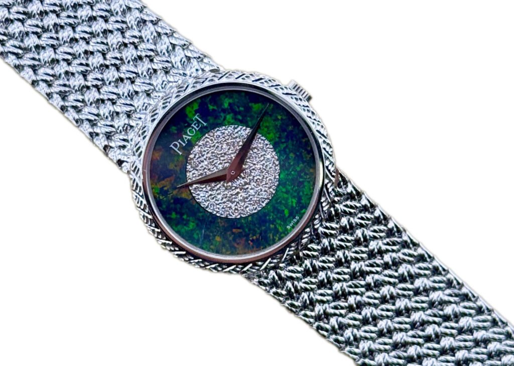 Piaget - Vintage Opal Dial - 924 D4