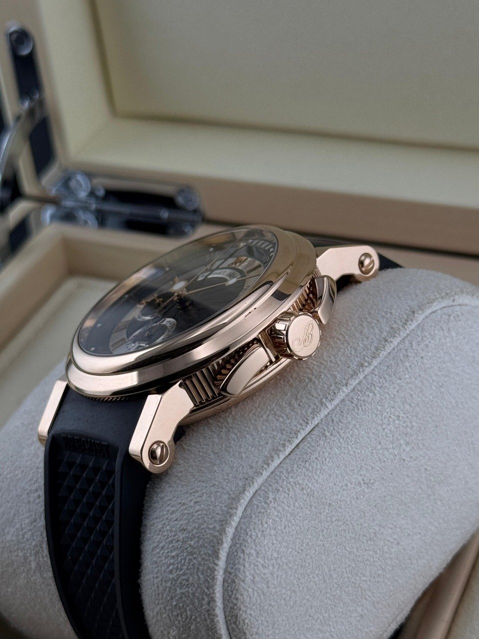 Product Gallery Image