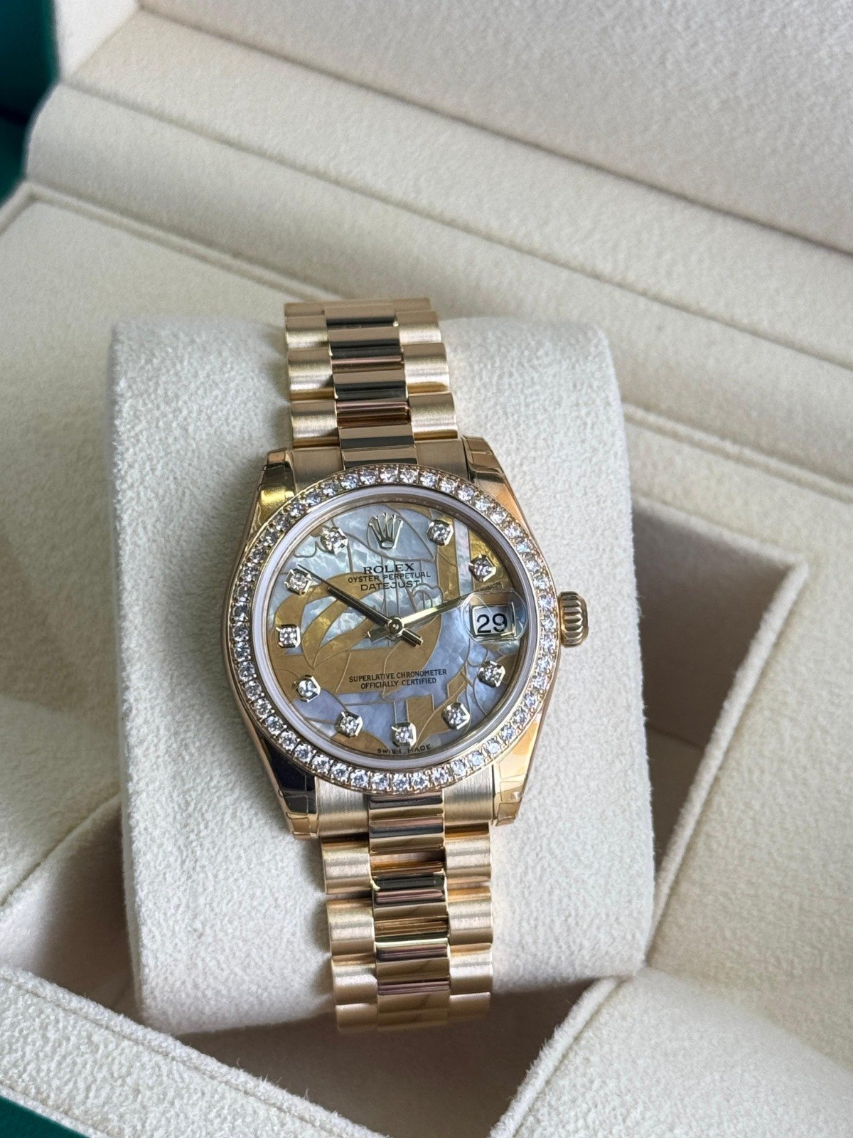 Product Gallery Image